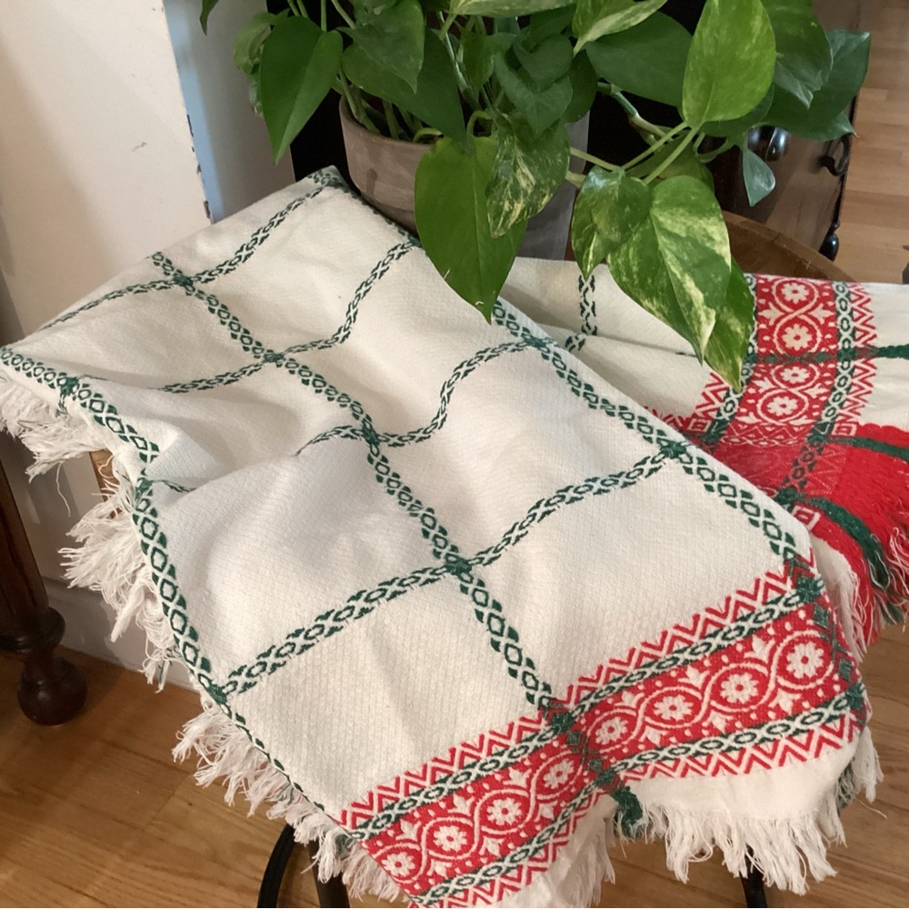 Vintage square Tablecloth 42” / 42”
